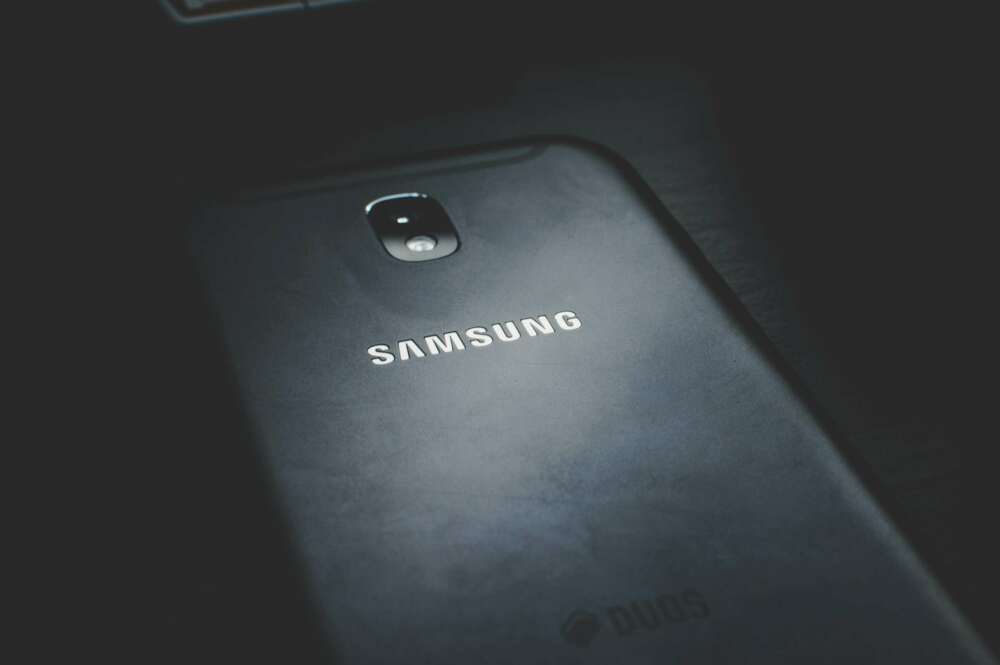 Samsung Knox.