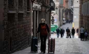 Barcelona tiene más de 10.000 pisos turísticos con licencia. Foto: David Zorrakino / Europa Press