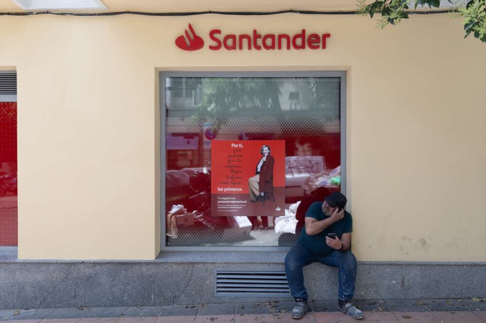 Una oficina del Banco Santander en Madrid. Foto: Eduardo Parra / Europa Press