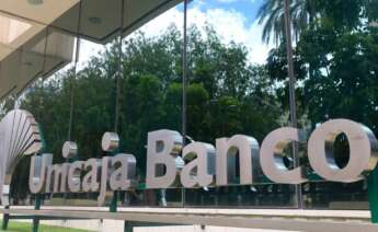 La entidad financiera pone a disposición de los clientes Bizum de forma gratuita, por lo que no deben pagar ningún tipo de coste adicional por su uso. Foto: Unicaja.