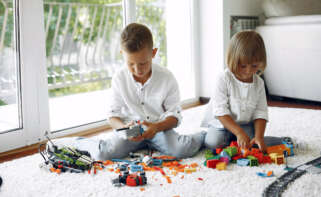 Los juguetes educativos y creativos ganan popularidad entre los más pequeños. Foto: Freepik