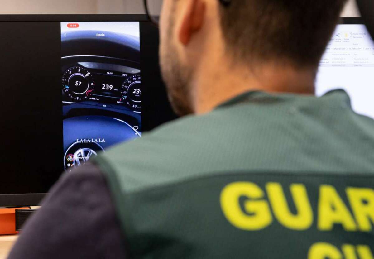 La Guardia Civil, controlando las redes sociales