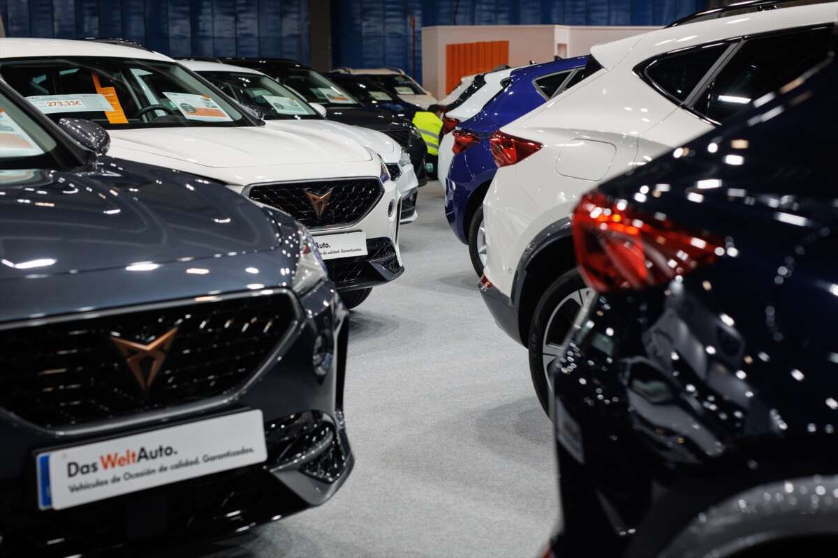 varios coches subastados / ofertados / seguridad social