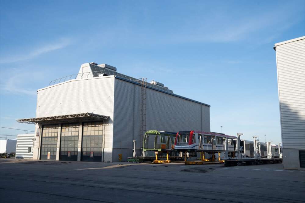 (Foto de ARCHIVO) Exterior de la fábrica de Alstom, a 10 de enero de 2025, en Santa Perpètua de Mogoda, Barcelona, Catalunya (España). El ministro ha visitado la fábrica de Alstom España, donde fabrican los nuevos trenes destinados a modernizar las flotas de Cercanías y Rodalies. David Zorrakino / Europa Press 10 ENERO 2025;BARCELONA;FABRICA;ALSTOM 10/1/2025