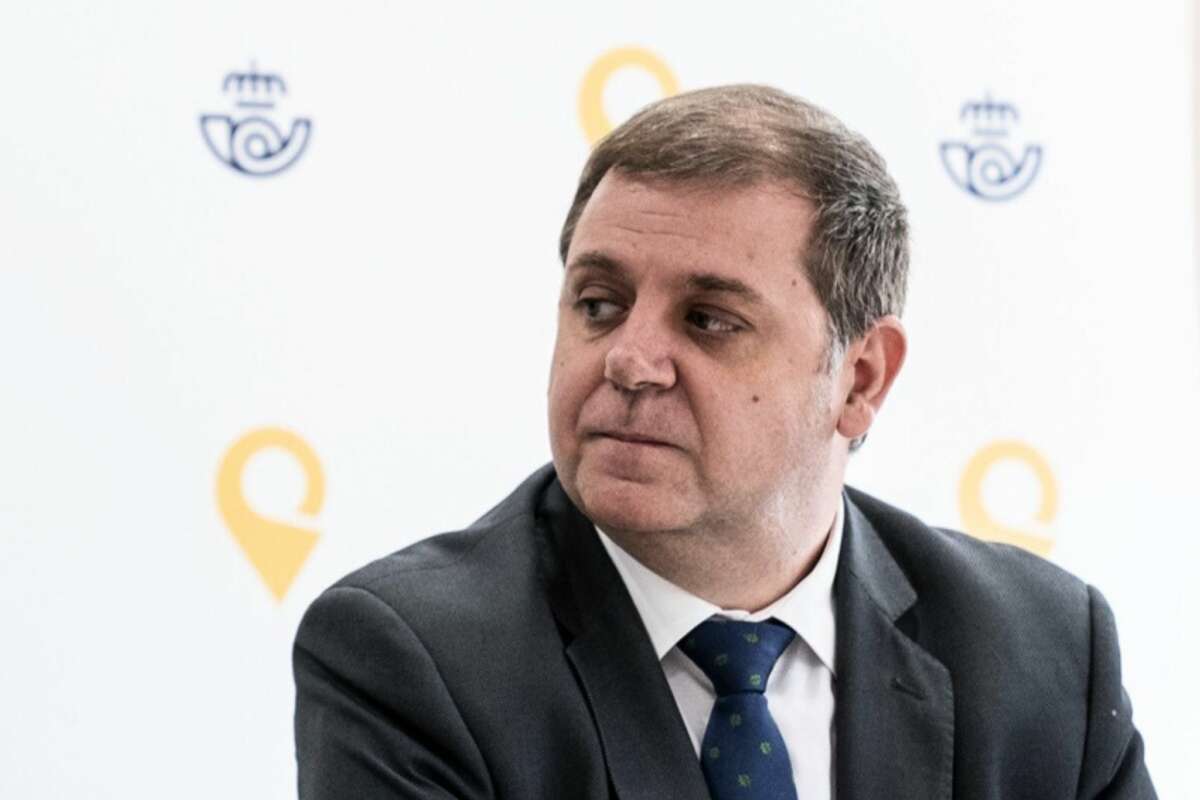 El expresidente de Correos, Juan Manuel Serrano