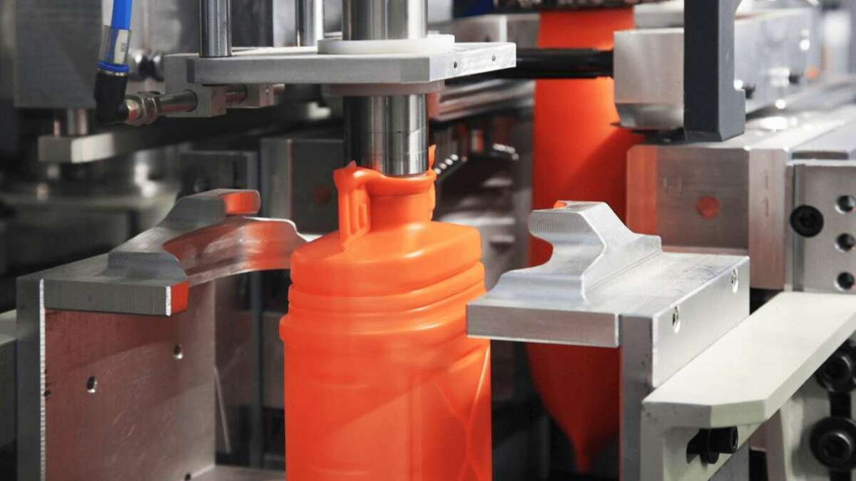 La compañía se dedica a la fabricación de filtros para vehículos y productos plásticos. Foto: Fragola Iberia.