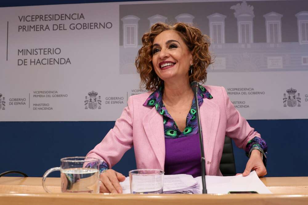 La vicepresidenta primera del Gobierno y ministra de Hacienda, María Jesús Montero, comparece ante los medios de comunicación.