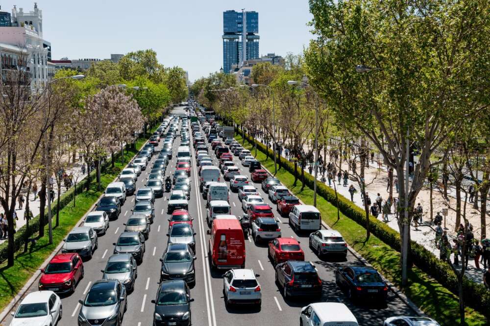 Carretera de Madrid durante el apagón eléctrico masivo sufrido en España este lunes, 28 de abril.