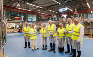 La visita de las autoridades al nuevo hub de Danone.
