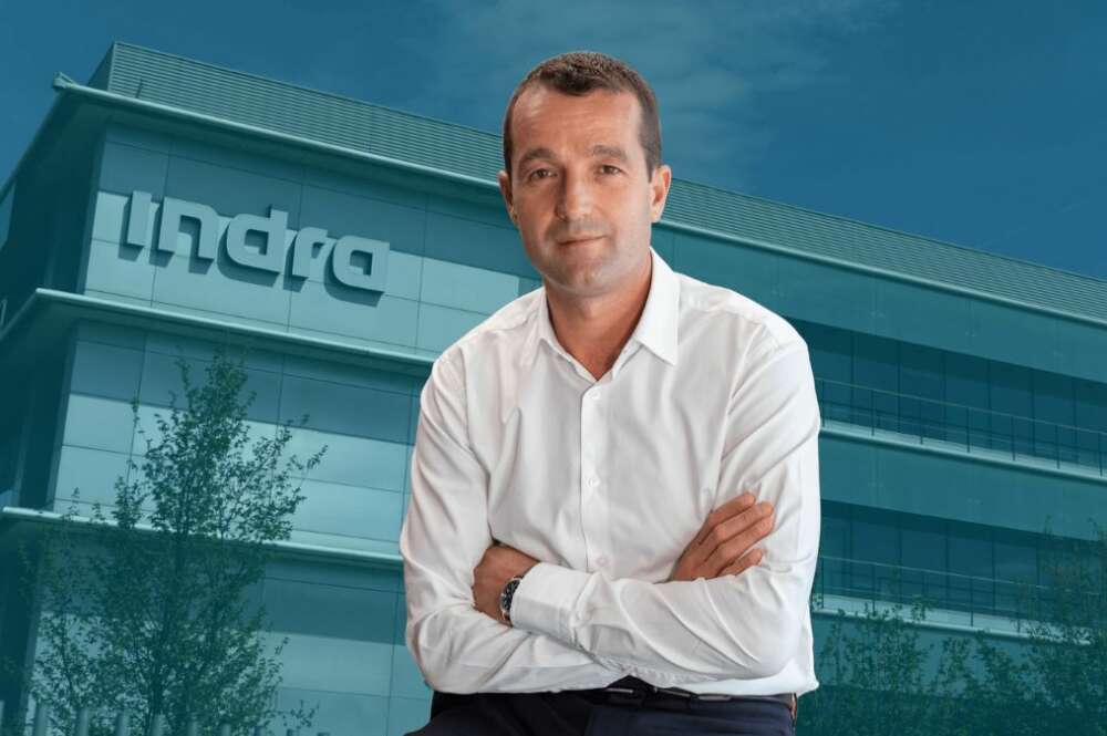 Indra. Escribano.
