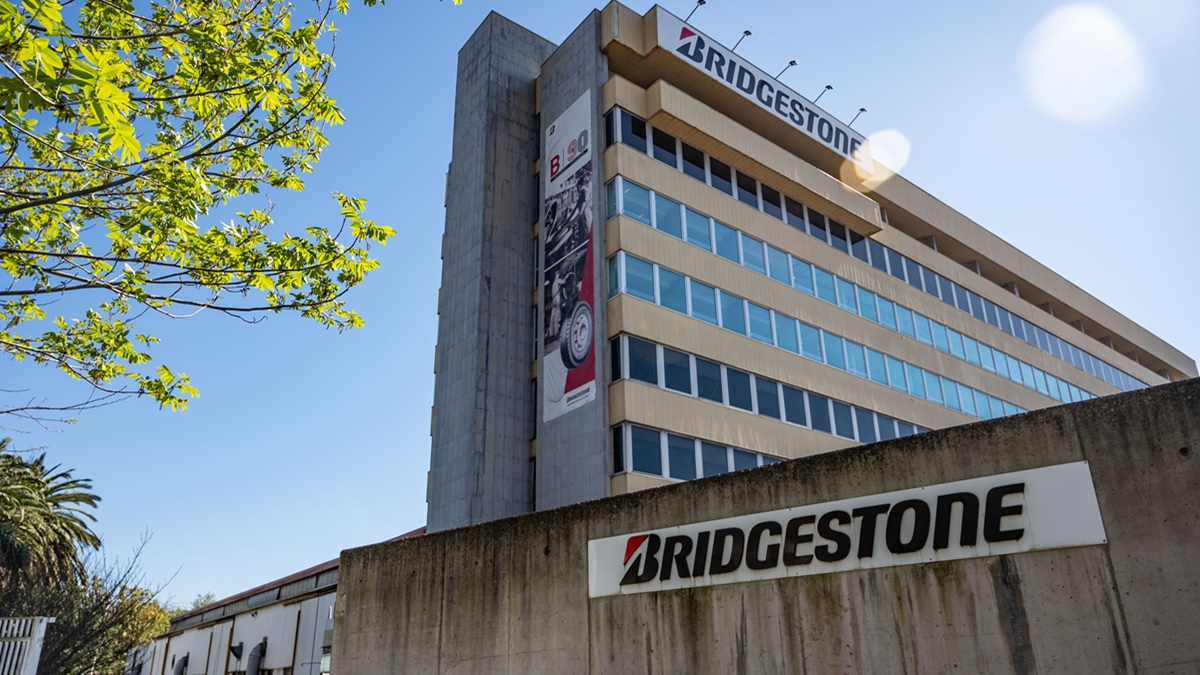 Exterior de la planta de Bridgestone Hispania Manufacturing