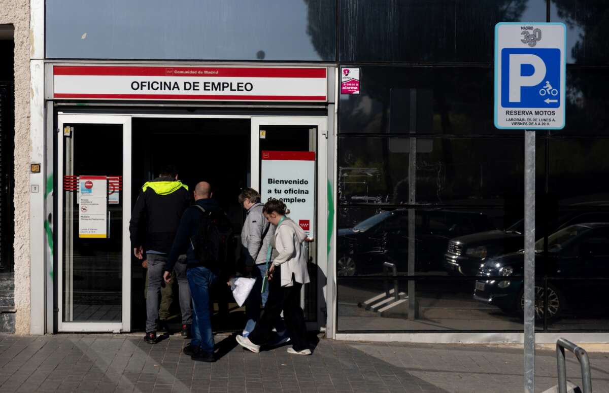 funcionarios.