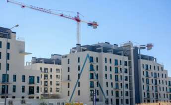 Archivo - Viviendas en construcción, a 10 de septiembre de 2024, en Madrid (España).