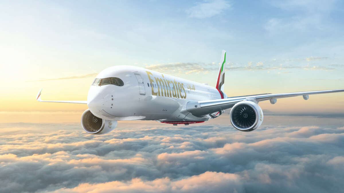 La capacidad de pasajeros y carga de la aerolínea Emirates se ha incrementado un 4% hasta recuperar los niveles previos a la pandemia. Foto: Emirates. Nómina.