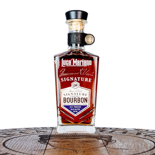 En los últimos años, ha lanzado las ediciones limitadas Francesco S. Viola Signature Single Barrel Bourbon, con un suave aroma a cereza y azúcar moreno. Foto: Luca Mariano Distillery.