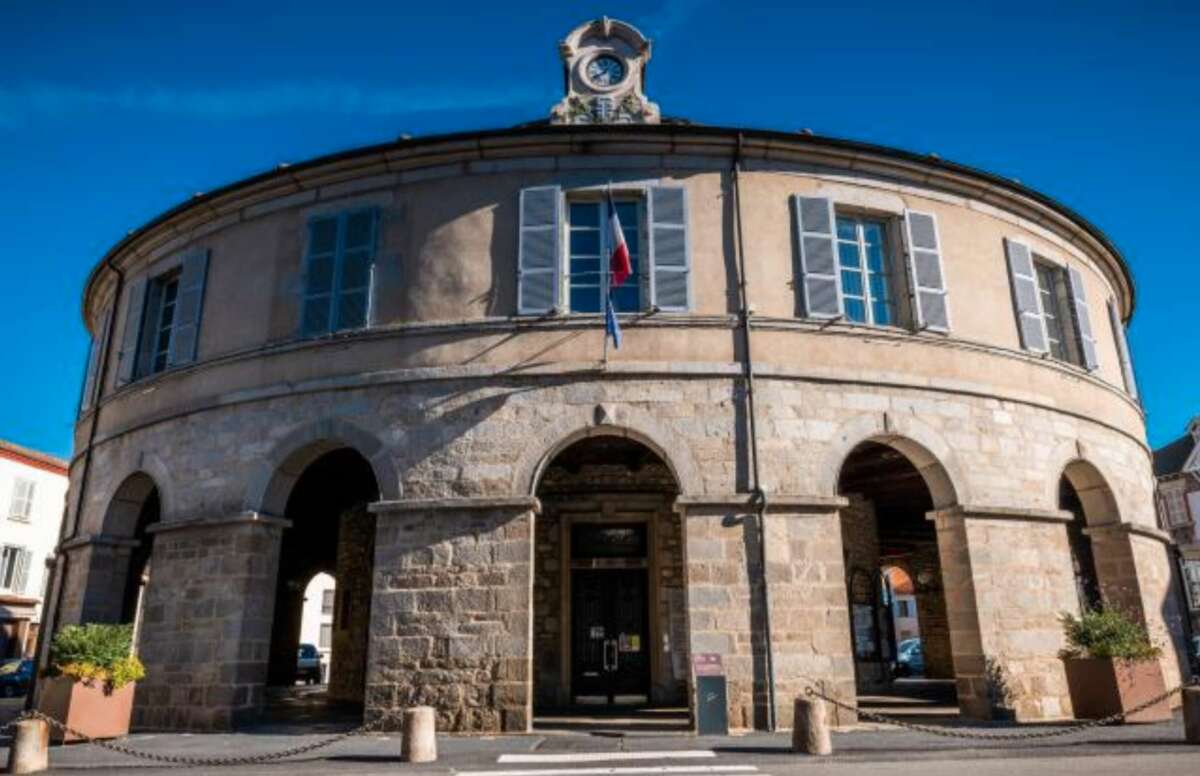 El inmueble, que data del siglo XIX y es el único de planta redonda en Europa, fue construido con el objetivo de almacenar e intercambiar maíz.