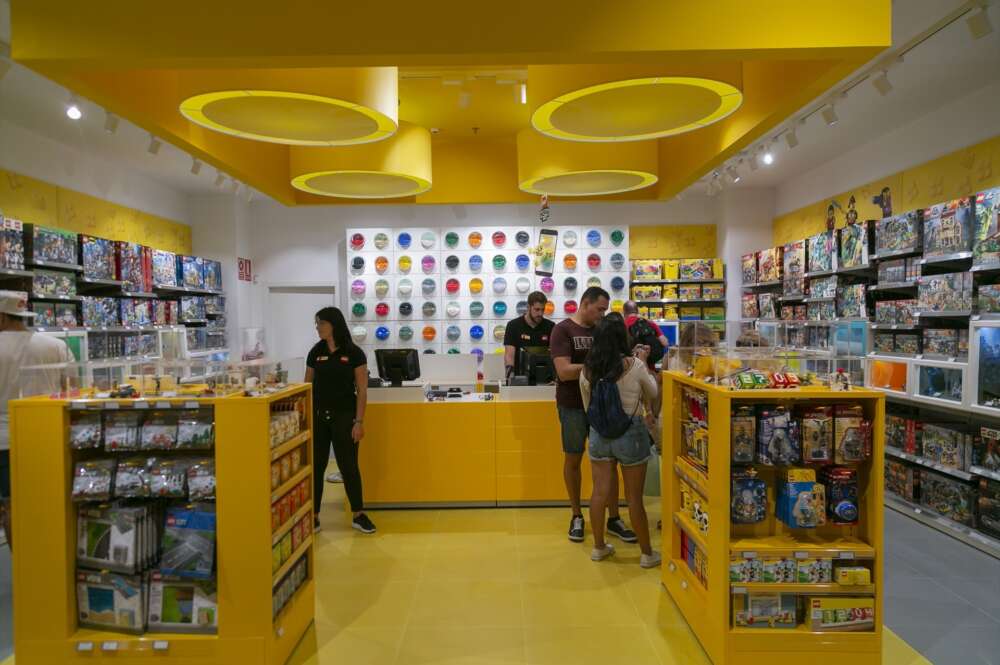 Centro Comercial Lagoh,tienda Lego. María José López / Europa Press