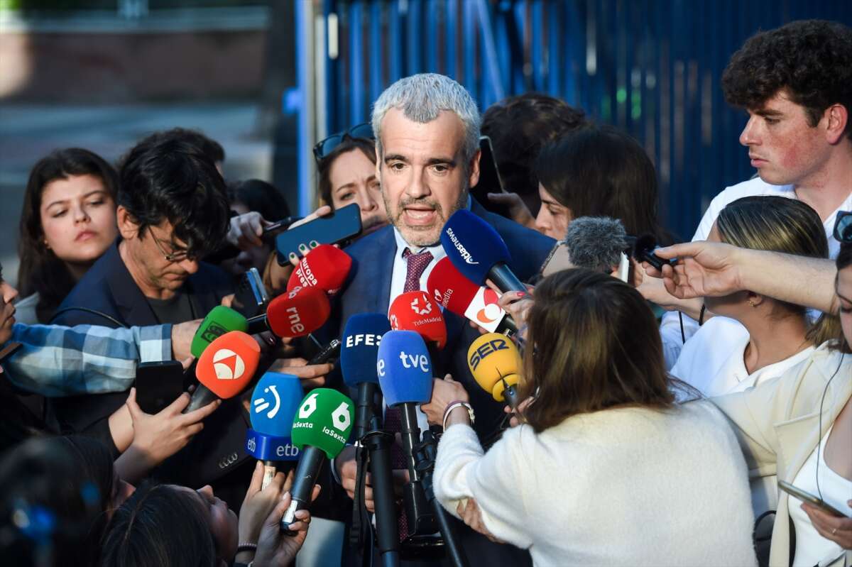 El presidente de Aena, Maurici Lucena, atiende a los medios de comunicación tras una reunión con el alcalde de Madrid, José Luis Martínez-Almeida, en la Sede de AENA, a 22 de mayo de 2025, en Madrid (España)
Gustavo Valiente / Europa Press
