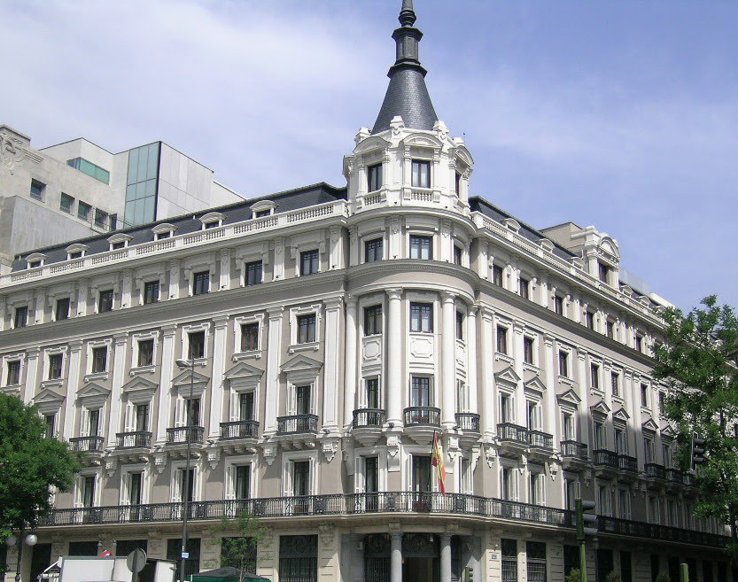 CNMC vs Gobierno por Correos