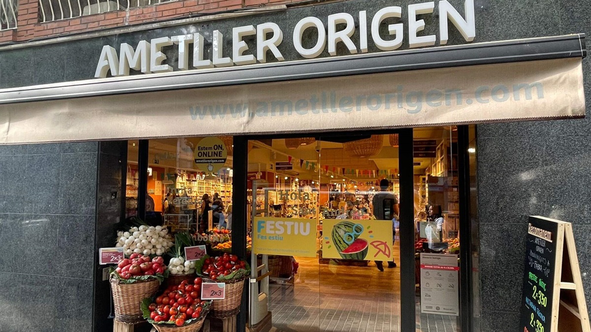 El exterior de un supermercado de Ametller Origen