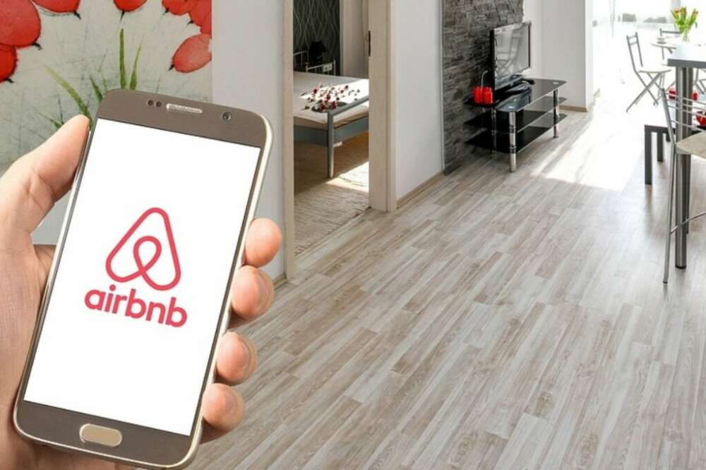 Airbnb golpe viviendas turísticas