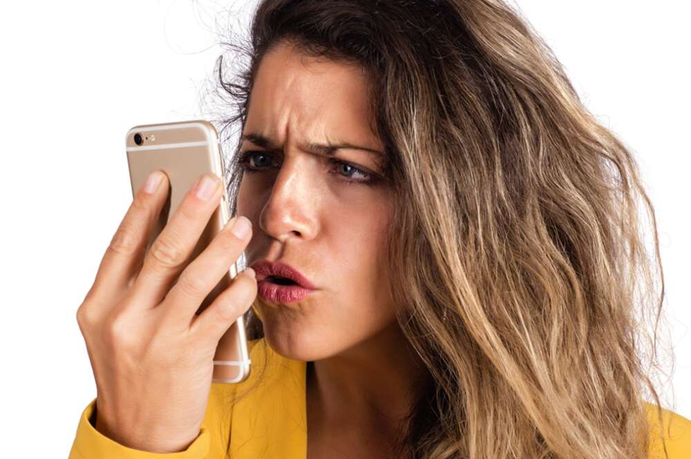 Mujer estafa telefónica