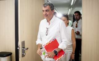 El director de La Vuelta Ciclista a España, Javier Guillén, llega a una rueda de prensa, tras finalizar la Vuelta Ciclista a España 2025, en Madrid (España). Javier Guillén ha comparecido para pronunciarse sobre lo ocurrido durante los últimos días en La Vuelta, y tras los incidentes en Madrid que obligó a parar la ronda española. Desde el pasado 3 de septiembre, cuando La Vuelta pasó por Bilbao, se han venido sucediendo en diferentes puntos de la carrera protestas propalestinas y en contra de la participación del equipo israelí en la competición. Las protestas culminaron ayer en Madrid, obligando a cancelar la última etapa de La Vuelta a España por motivos de seguridad, tras graves incidentes e invasión del recorrido por los manifestantes. La ceremonia de podio también se suspendió y el episodio dejó una huella inédita en el cierre de la ronda española. A. Pérez Meca / Europa Press 15 SEPTIEMBRE 2025;LA VUELTA;DEPORTE;CICLISMO 15/9/2025