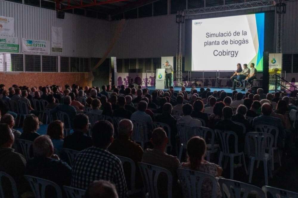 Reunión de ganaderos y agricultores