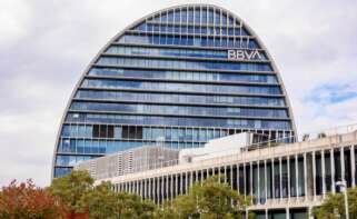 Archivo - Fachada de la sede de BBVA, a 26 de septiembre de 2024, en Madrid (España).