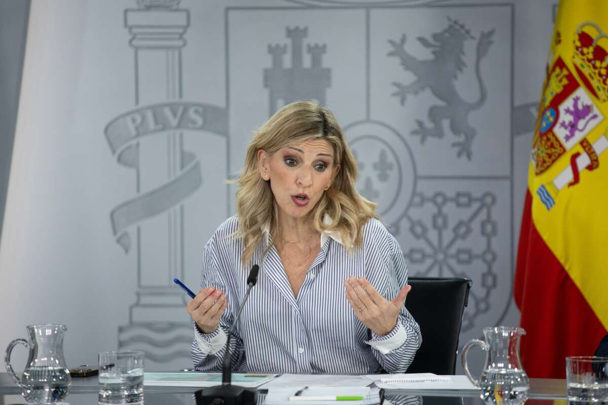 Archivo - La vicepresidenta segunda y ministra de Trabajo y Economía Social, Yolanda Díaz, durante la rueda de prensa tras el Consejo de Ministros, en el Palacio de la Moncloa, a 11 de febrero de 2025, en Madrid (España). 