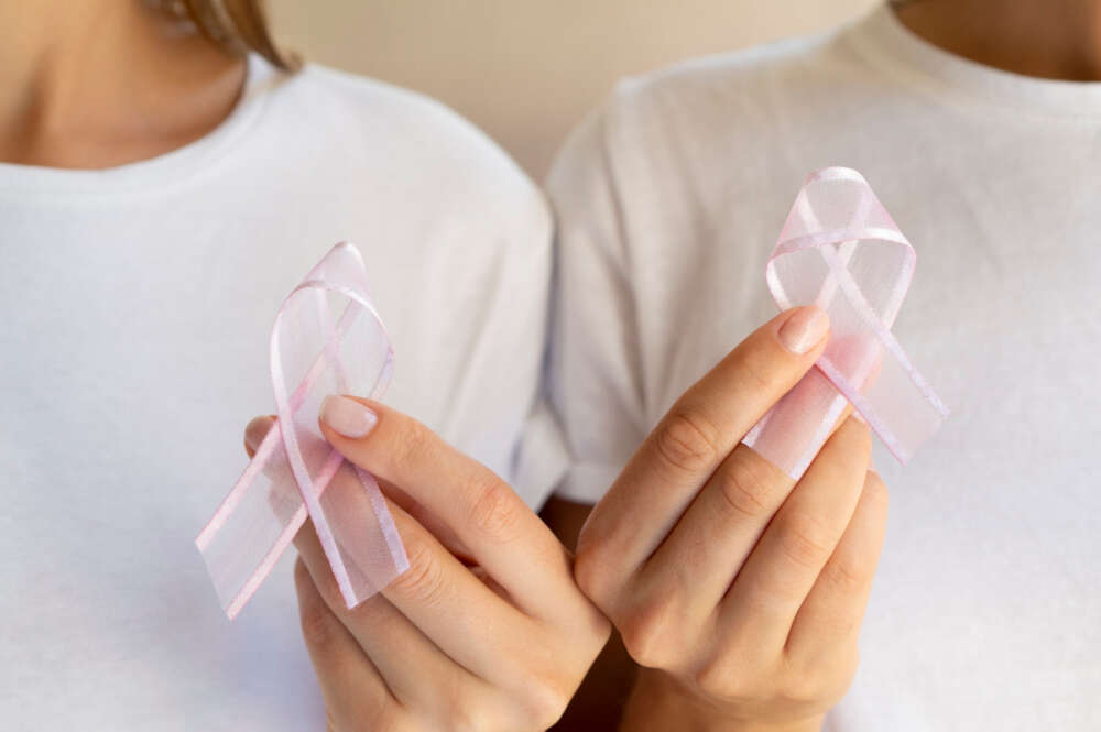 Cáncer de mama. Foto: Freepik.