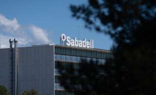 El exterior de la sede del Banco Sabadell