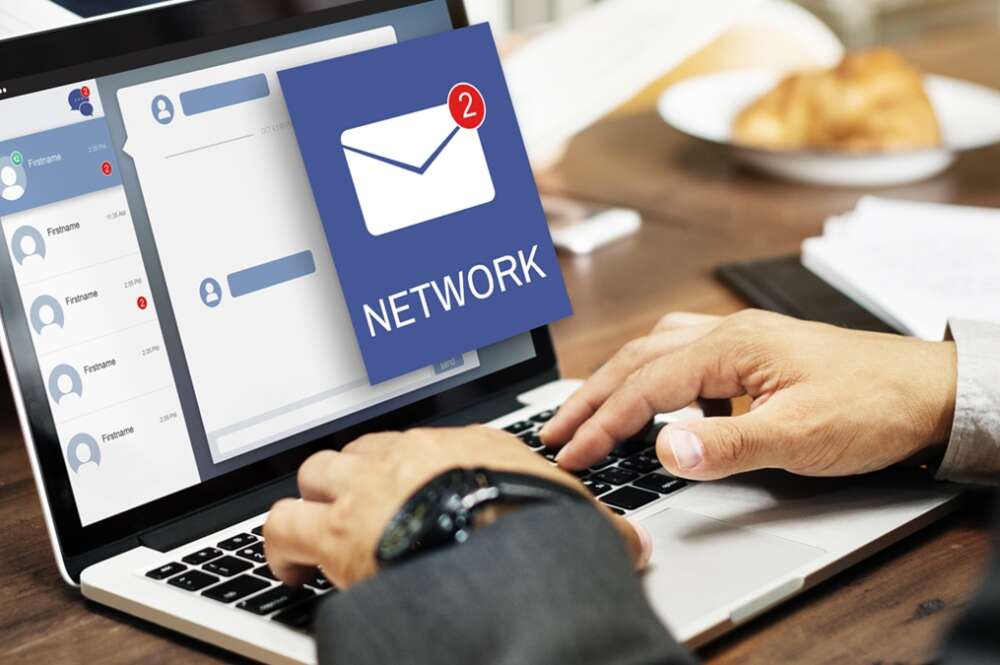 Notificaciones de email en un ordenador