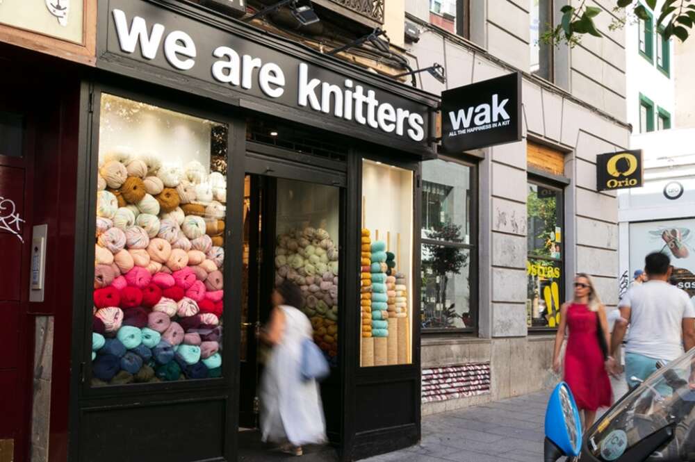 Una de las tiendas físicas de We Are Knitters en Madrid