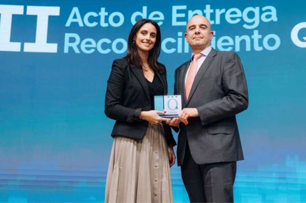 Marta del Olmo y el doctor Maestre. Foto: Servimedia