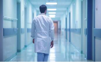 Médico en un hospital | Foto de 123RF/ckybe