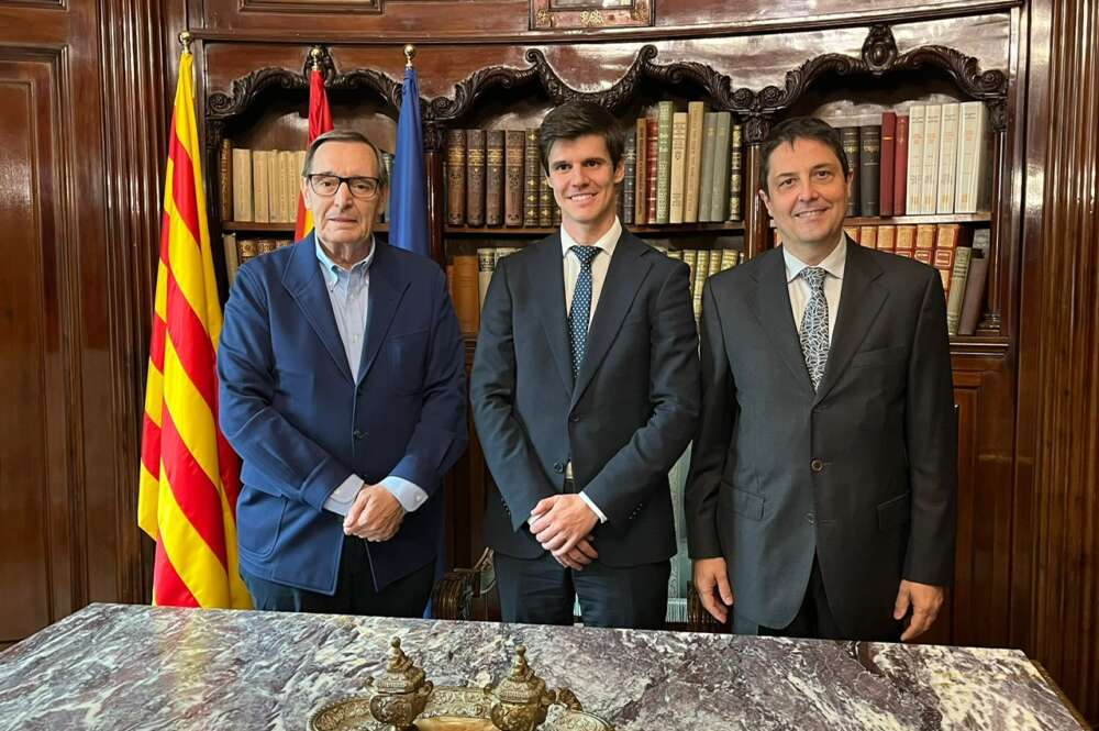 Izq Vicente Codes, presidente de la Comisión de Defensa y Seguridad Dcha Salvador Sedó, secretario técnico.