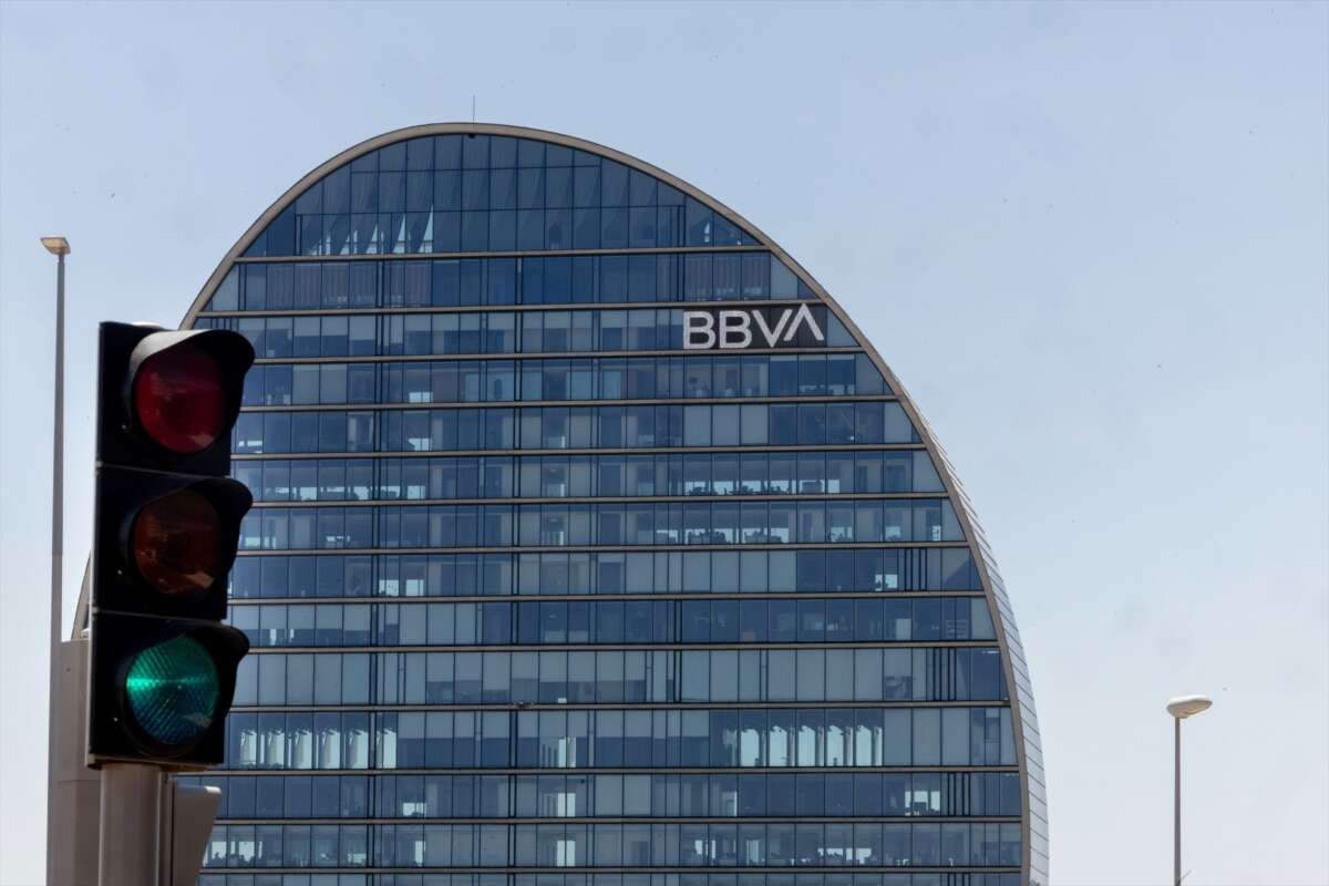 Archivo - (Foto de ARCHIVO) Fachada de la sede de BBVA, en Madrid (España)