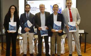 De izquierda a derecha: Esther Espinosa, Fernando Caravaca-Fontán, Manuel Praga Terente, Manuel Arellano y Álvaro Madrid Aris