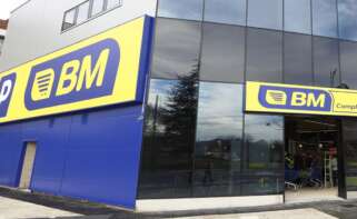 El exterior de un BM Supermercados