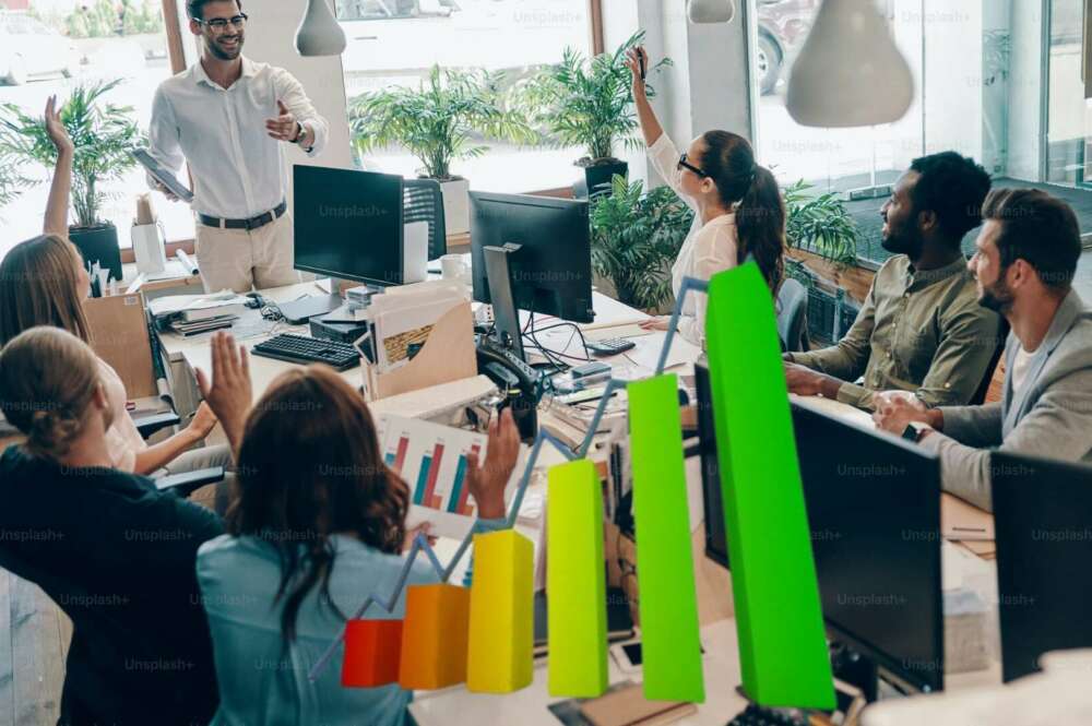 Los notarios confirman que los herederos pueden emplear el saldo del fallecido para abonar el Impuesto de Sucesiones sin necesidad de cláusulas especiales en el testamento