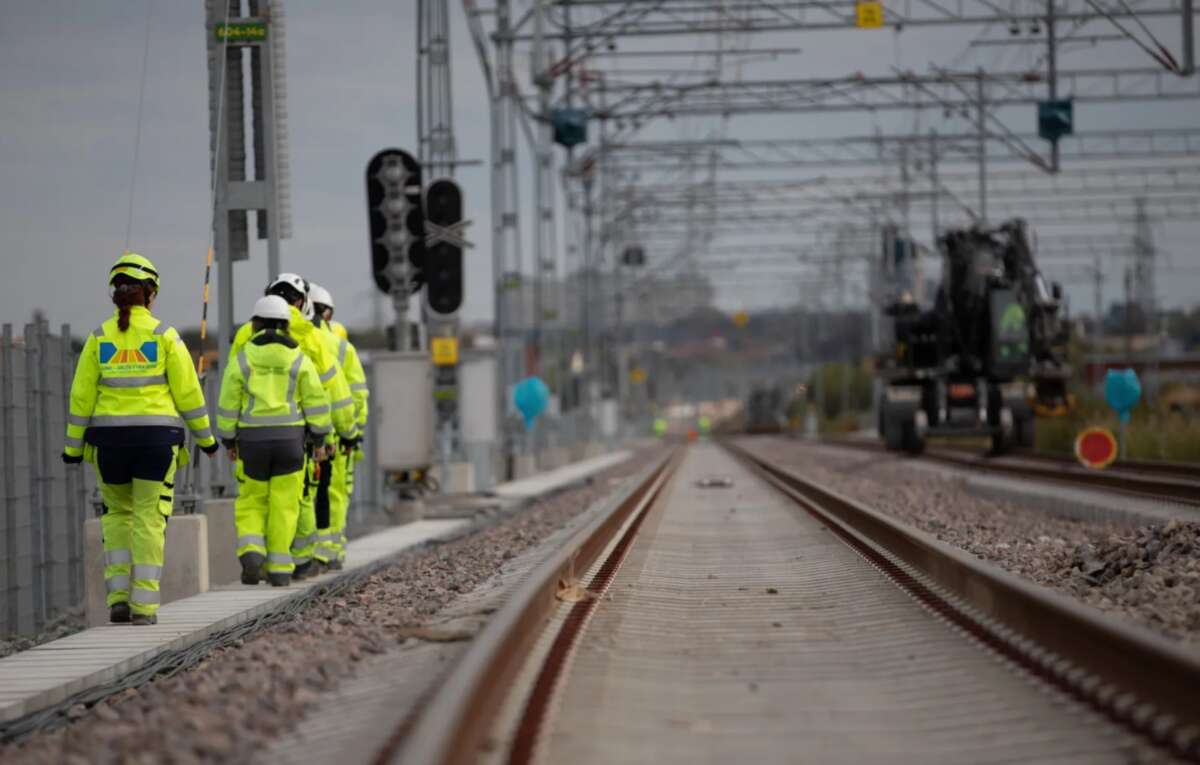 el corredor sueco soporta hasta 650 trenes diarios y brinda servicio a más de 80.000 pasajeros cada día. Foto: OHLA.
