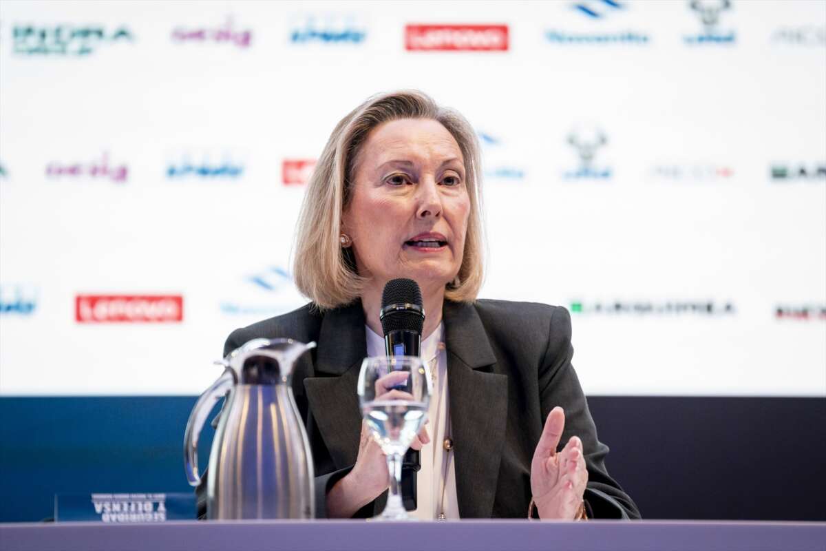 (Foto de ARCHIVO) La secretaria de Estado de Defensa, María Amparo Valcarce García, durante la jornada ‘Seguridad y Defensa ante el nuevo orden mundial’ de Europa Press, en el Auditorio CESEDEN, a 30 de junio de 2025, en Madrid (España). A. Pérez Meca / Europa Press 30/6/2025