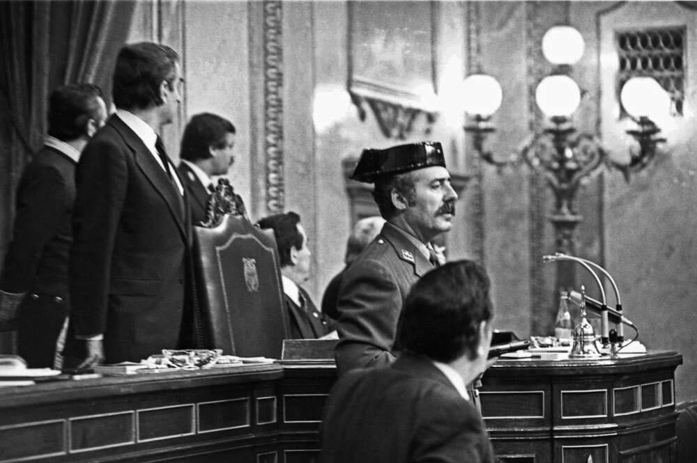 (Foto de ARCHIVO) 23 FEBRERO 1981 - MADRID, ESPAÑA: El teniente coronel de la Guardia Civil, Antonio Tejero, accede al Congreso de los Diputados durante la segunda votación de investidura de Leopoldo Calvo Sotelo como presidente del Gobierno. Europa Press / Europa Press 23F;23 F;GOLPE DE ESTADO;TEJERO;GOLPISMO;MILITAR;TRANSICIÓN ESPAÑOLA;POLÍTICA;HISTORIA;EVENTO HISTORICO;EPHISTORICAS 23/2/1981