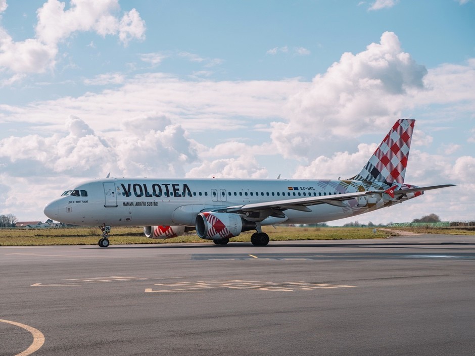 Авиакомпания Volotea отсрочила выплаты кредиторам на 49,3 млн евро и сокращает флот из-за роста цен на топливо