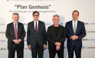 Tomás Muniesa, presidente de CaixaBank; Salvador Illa, presidente de la Generalitat de Catalunya; Ferra Adrià, presidente de elBullifoundation; y Gonzalo Gortázar, CEO de CaixaBank. Foto: CaixaBank.