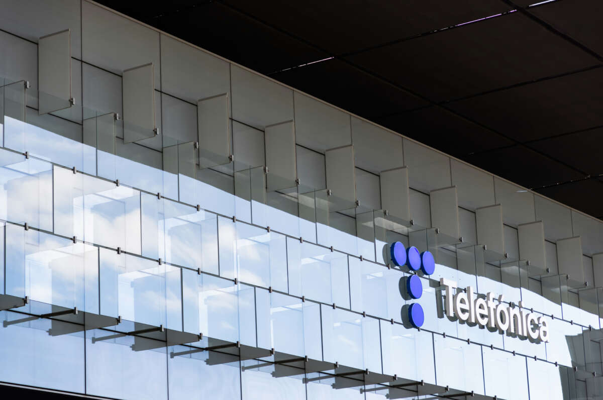 Fachada de la sede de Telefónica