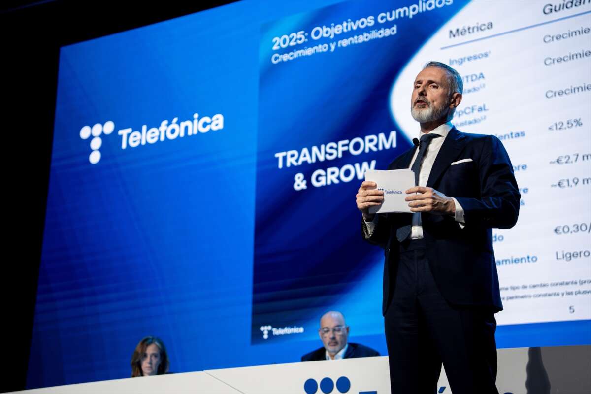 Foto de ARCHIVO) El presidente ejecutivo de Telefónica, Marc Murtra; durante la presentación de los resultados correspondientes al ejercicio 2025, a 24 de febrero de 2026, en Madrid (España). Telefónica registró unas pérdidas netas atribuidas de 4.318 millones de euros en 2025 por el impacto extraordinario de reestructuraciones, que incluye el último Expediente de Regulación de Empleo (ERE) llevado a cabo por la empresa, con un coste de 2.049 millones de euros, y las desinversiones en América Latina, que ascienden a 2.269 millones de euros. Gabriel Luengas / Europa Press 24/2/2026