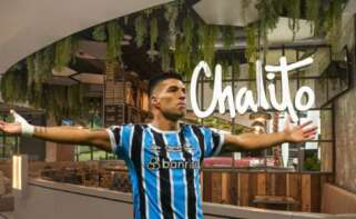 El delantero uruguayo transforma su éxito en el fútbol en un negocio gastronómico en plena expansión, con una cadena de milanesas que ya conquista el mercado europeo