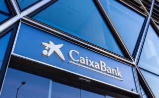 CaixaBank refuerza su estrategia comercial con incentivos tecnológicos para atraer nuevos clientes y aumentar la vinculación a largo plazo